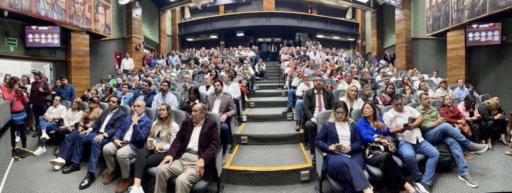 aramirezcuellar's tweet image. Vamos a profundizar las transformaciones. El segundo piso representa un mayor bienestar, más justicia y seguridad, así como un compromiso con la humildad y la honestidad. El objetivo es fortalecer el liderazgo de la Presidenta de la República y asegurar el éxito de los programas…