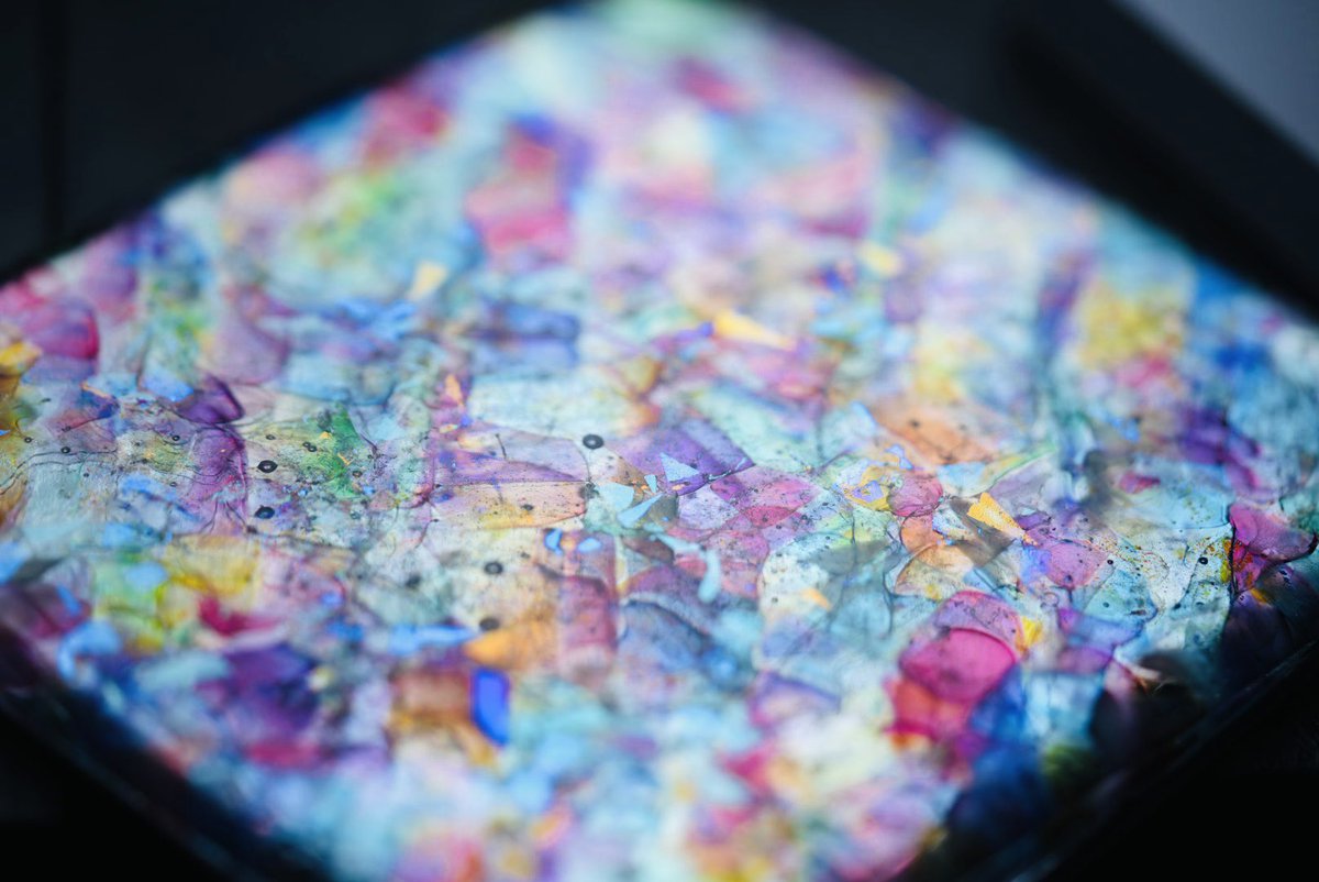 milleglass's tweet image. いよいよ本日prism 5th最終日です!morpho glass piece、アンティークガラスと虹色ガラスのかけらから作りました…!かわいい😌
右は製作過程ですが使う前の板も可愛くできました💫