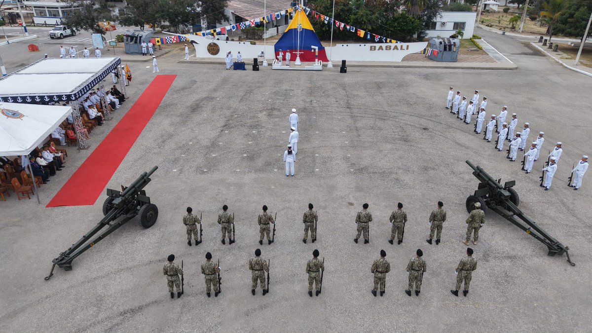 armada_ecuador's tweet image. #Salinas | En un solemne marco militar, la Armada del Ecuador, llevó a cabo en la Base Naval de Salinas la ceremonia conmemorativa por el octogésimo cuarto aniversario del glorioso Combate Naval de Jambelí, y día clásico de la Armada del Ecuador, gesta heroica que refleja el…