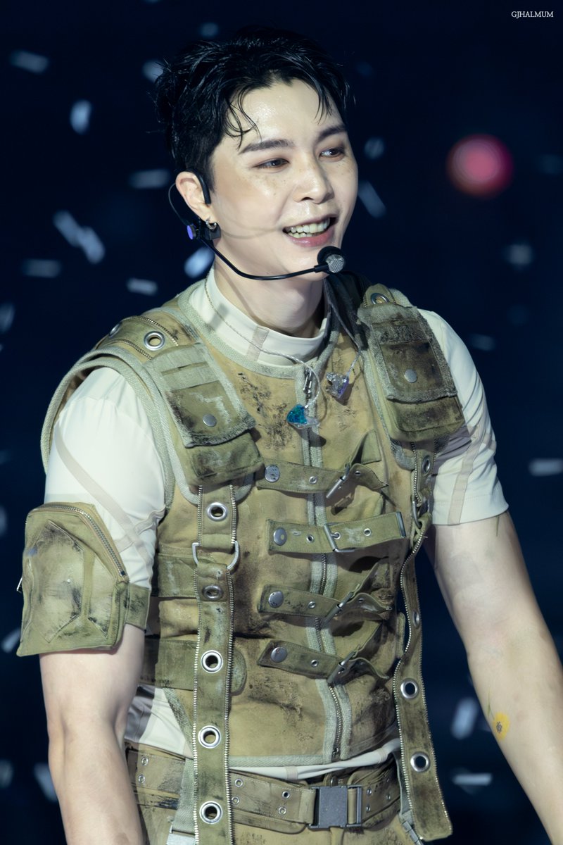 250726 Summer 가요대전

쟈니가 레전드 찍으심

#NCT #NCT127 #JOHNNY #엔시티 #엔시티127 #쟈니