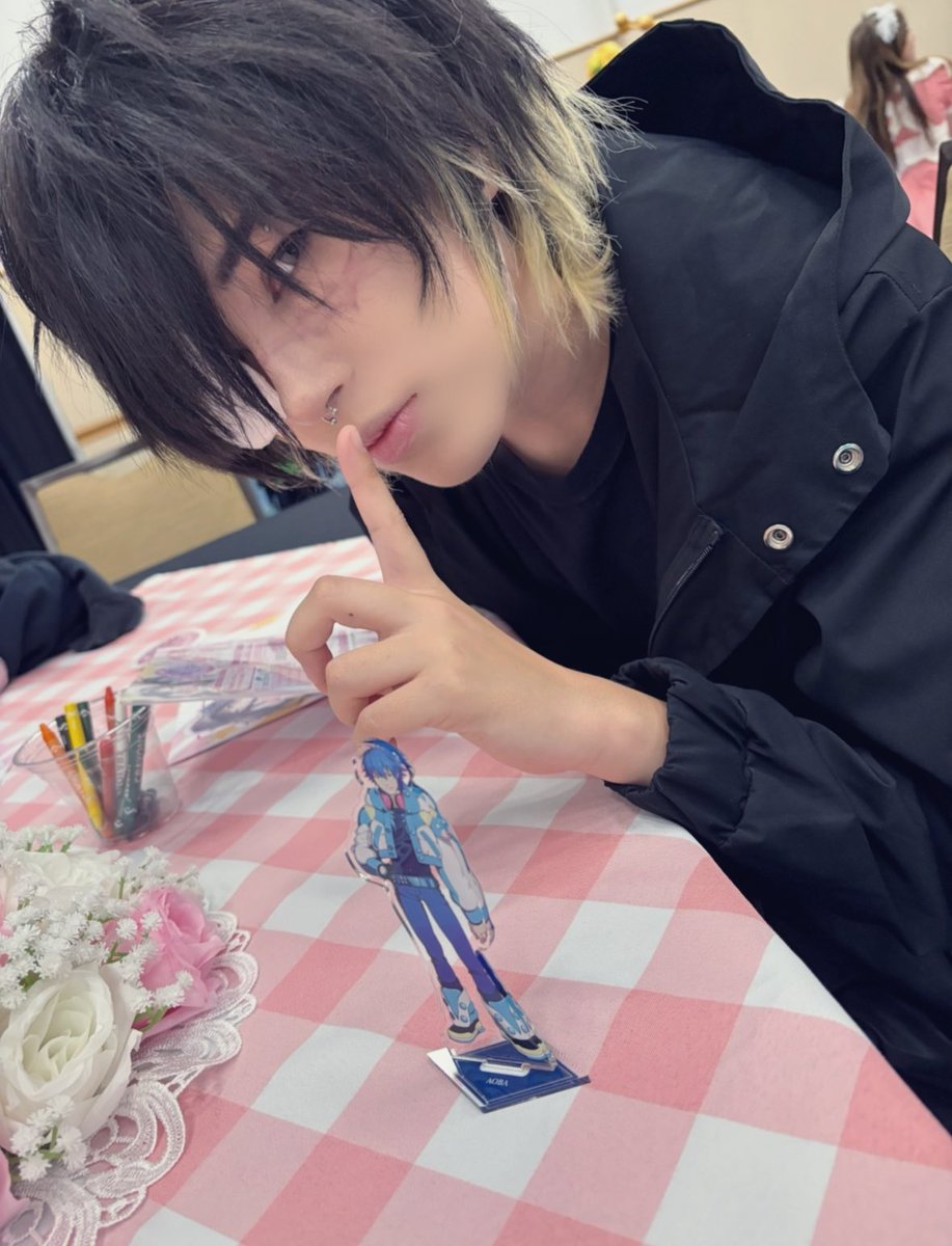 lixyaoo's tweet image. towaoba is real