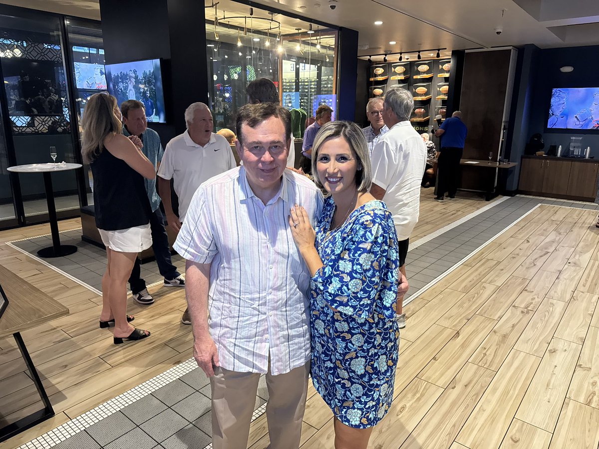Veronica Vaughan (@veronica_vaug) on Twitter photo There hasn’t been anyone more influential in college football media than <a href="/MrCFB/">Tony Barnhart</a>. Happy 50 years. There will never be another… There hasn’t been anyone more influential in college football media than <a href="/MrCFB/">Tony Barnhart</a>. Happy 50 years. There will never be another…