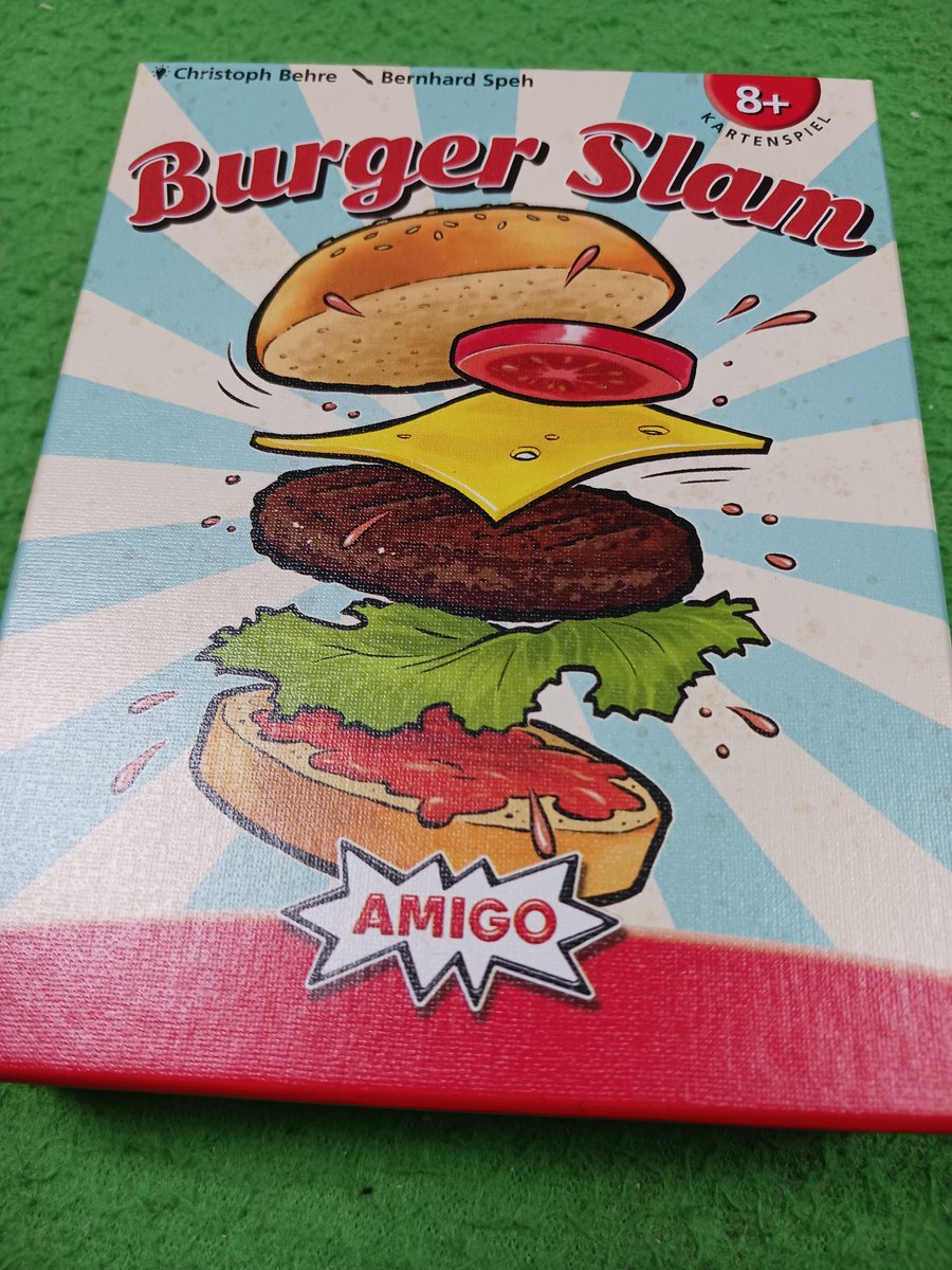 ash_5588's tweet image. オペレーション分けずに集団でバーガー作ると喧騒を生み出す「バーガースラム」。マンマミーア系のメモリーゲーム。テンポよくプレイしていると集中力を失い、途中からハンバーガー軸足にしていてビッグバーガーを見逃したりするの等が楽しい。