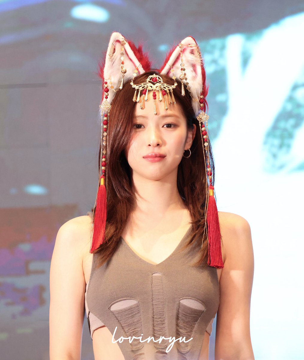 250719 Shanghai event
staring🥺addicted🫠🫠

#ITZY #RYUJIN  #류진