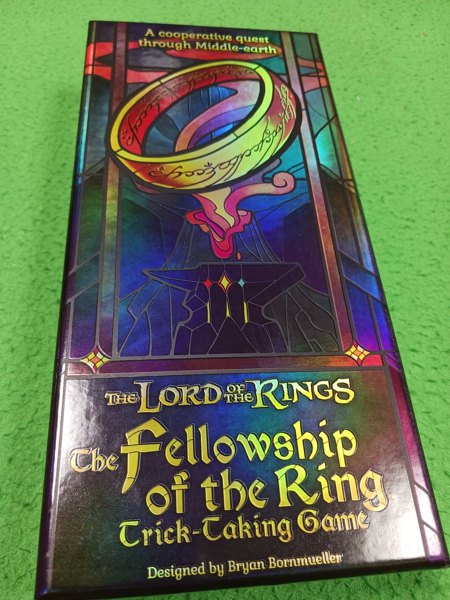 ash_5588's tweet image. 協力トリテ「The Fellowship of the Ring: Trick Taking Game」を4人で始めてみる。第4章まで順調に進んで第5章で失敗するという旅の仲間トリテあるある。今回はここまで。