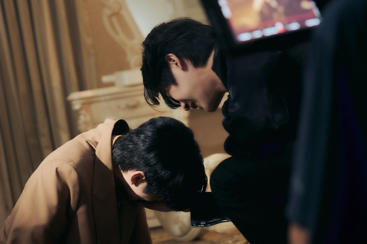 TheNextPrinceTH's tweet image. The Next Prince Recap ✨️
ชาวเอมมาลีมีซีนที่ประทับใจซีนไหนใน EP.13 บ้างคะ มารีแคปและแชร์โมเมนต์ที่ทุกท่านชื่นชอบกันค่ะ 🫶🏻🥰
TRUTH BEFORE THE END
#TheNextPrinceEP13