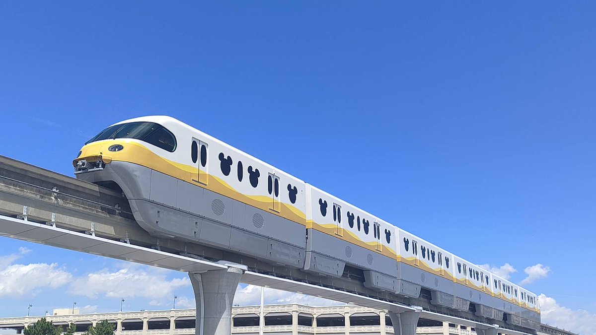 ディズニーリゾートラインは本日で24周年です✨