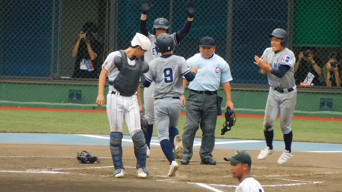 koukouyakyuFC's tweet image. 打率4割超 8番細沼選手のタイムリーで叡明先制