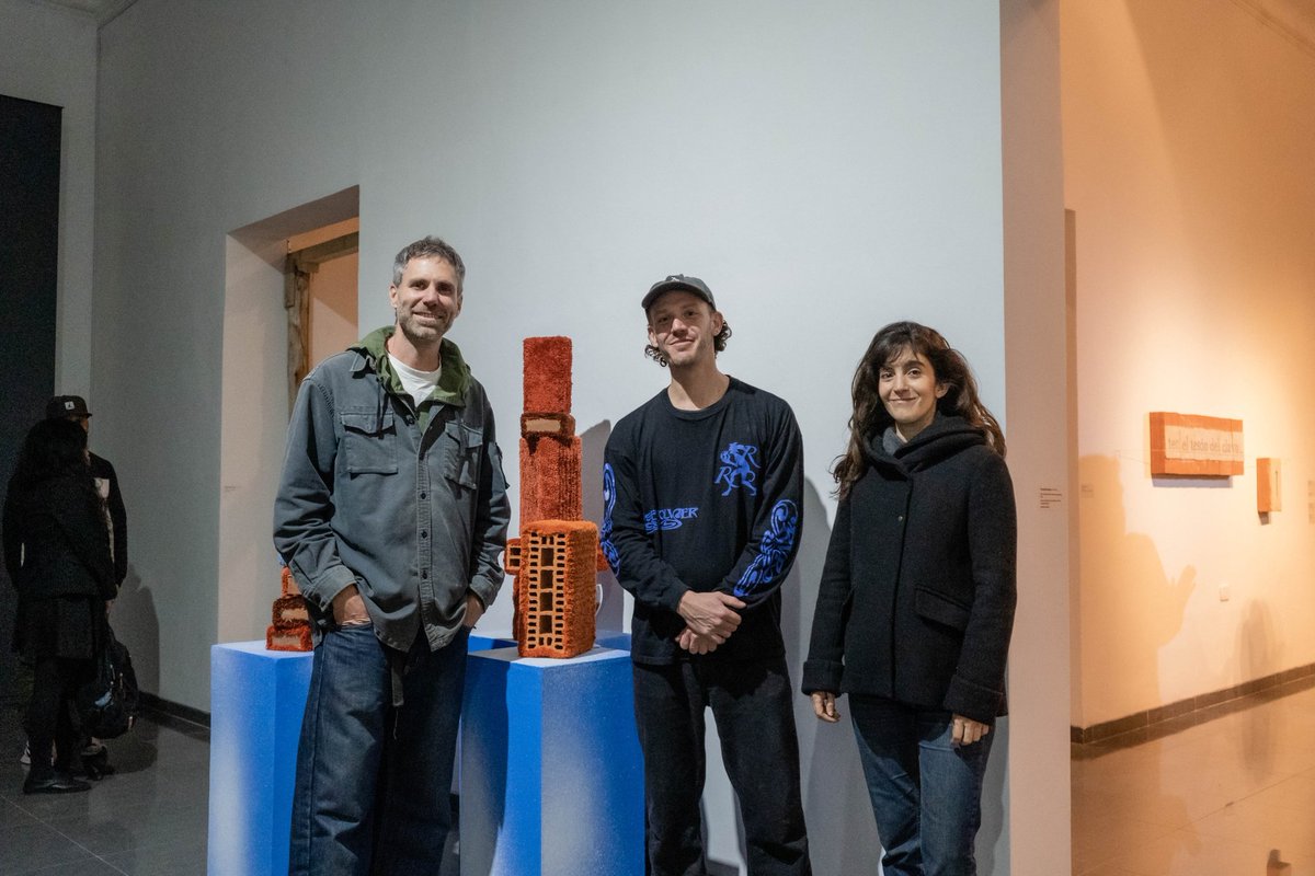 Van a poder disfrutar de #Bienalsur en La Rioja hasta fines de septiembre, con muestras en el EAC del Paseo Cultural y el Museo Octavio de la Colina.

Las y los invitamos a ser parte.