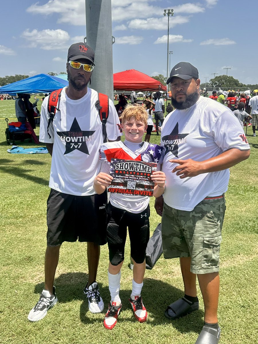 Jax Walden (@waldenjax) on Twitter photo Grateful for the opportunity and excited to compete with the best at the Showtime Middle School All-American Game! <a href="/Showtime12u/">Maurice jones</a> <a href="/TeamShowtime7v7/">Showtime 7v7</a> <a href="/BullsShowtime/">Showtime Bulls</a> <a href="/Excelspeed12/">Lo Wood</a> <a href="/ODFBall/">Offense🏈Defense</a> <a href="/352SouthFB/">352 South Football</a> <a href="/FirstRoundMgmt/">FirstRoundMgmt</a> <a href="/FBUAllAmerican/">#FBUAllAmerican</a> <a href="/CoachRobWalden/">Coach Walden</a> <a href="/Steadfootball/">Springstead Football</a> Grateful for the opportunity and excited to compete with the best at the Showtime Middle School All-American Game! <a href="/Showtime12u/">Maurice jones</a> <a href="/TeamShowtime7v7/">Showtime 7v7</a> <a href="/BullsShowtime/">Showtime Bulls</a> <a href="/Excelspeed12/">Lo Wood</a> <a href="/ODFBall/">Offense🏈Defense</a> <a href="/352SouthFB/">352 South Football</a> <a href="/FirstRoundMgmt/">FirstRoundMgmt</a> <a href="/FBUAllAmerican/">#FBUAllAmerican</a> <a href="/CoachRobWalden/">Coach Walden</a> <a href="/Steadfootball/">Springstead Football</a>