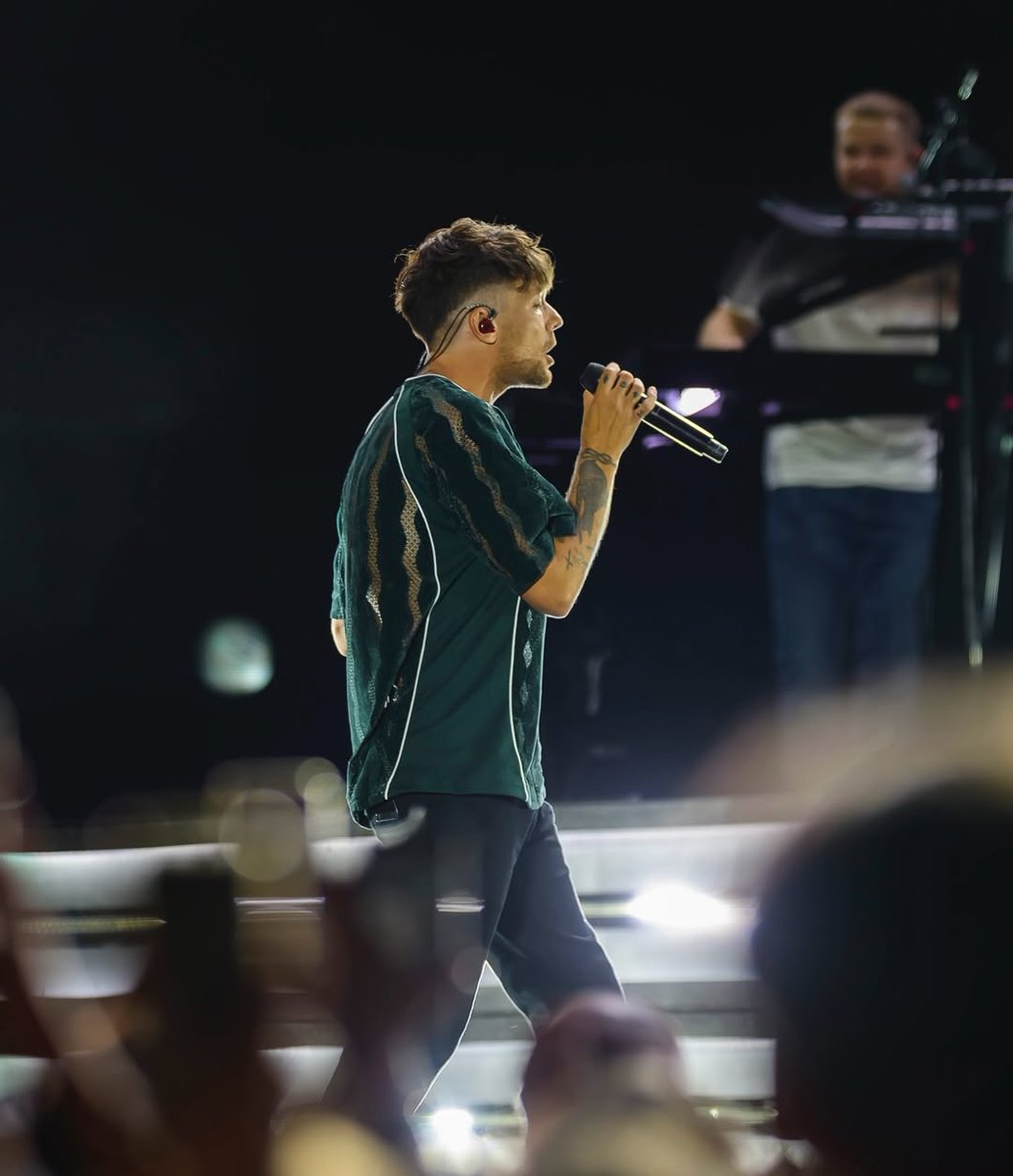 hlupdates_2's tweet image. Louis!!!! 💙
#LouisTomlinson #LTFestivals25 #LodzSummerFestival
📸lodzsummerfestival