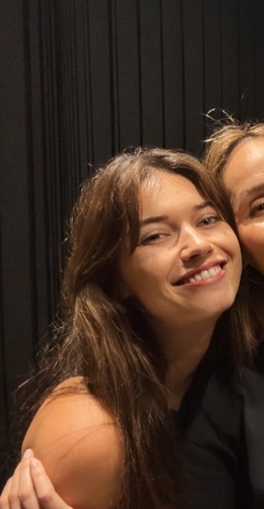 Şu saçları ile gelen her görüntüye bayılıyorumm 🥹❤️