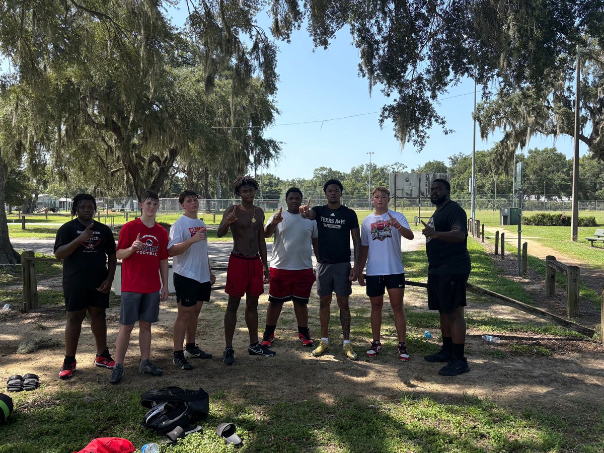 yall chillin on a saturday, we’re getting it in ⏳…

<a href="/Andy_Villamarzo/">Andy Villamarzo</a> <a href="/TomLoy247/">Tom Loy</a> <a href="/Andrew_Ivins/">Andrew Ivins</a> <a href="/adamgorney/">Adam Gorney</a> <a href="/PrepRedzoneFL/">Prep Redzone Florida</a> <a href="/ChadSimmons_/">ChadSimmons</a> <a href="/Rivals/">Rivals</a> <a href="/247recruiting/">247Sports Recruiting</a> <a href="/352SouthFB/">352 South Football</a> <a href="/81352Elite/">Elite Training</a> <a href="/gobigrecruiting/">Go Big Recruiting</a> <a href="/ChopAlexander/">Coach Chop Alexander</a> <a href="/CoachBSpaulding/">Brice Spaulding</a> <a href="/King_Hudson2/">Lyndell Hudson II</a> <a href="/HHS_LeopardsFB/">Hernando Leopards Football</a> <a href="/CoachKaz_FRM/">CoachKaz_FRM</a>