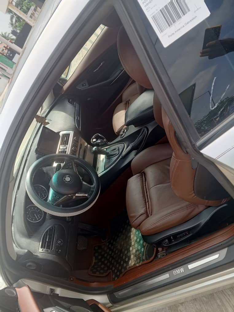 AzMarshallAutos's tweet image. Available For sale 
Superb Foreign Used 🇺🇸
2008 BMW 550i
Untouched Engine Brain 
Unscrewed Gear 
Ac cooling &amp;amp; Chilling 
Come Custom Duty
Everything’s Bless &amp;amp; Clean 
Price:11.5 Millionaire
Location: Lagos, Nigeria 🇳🇬