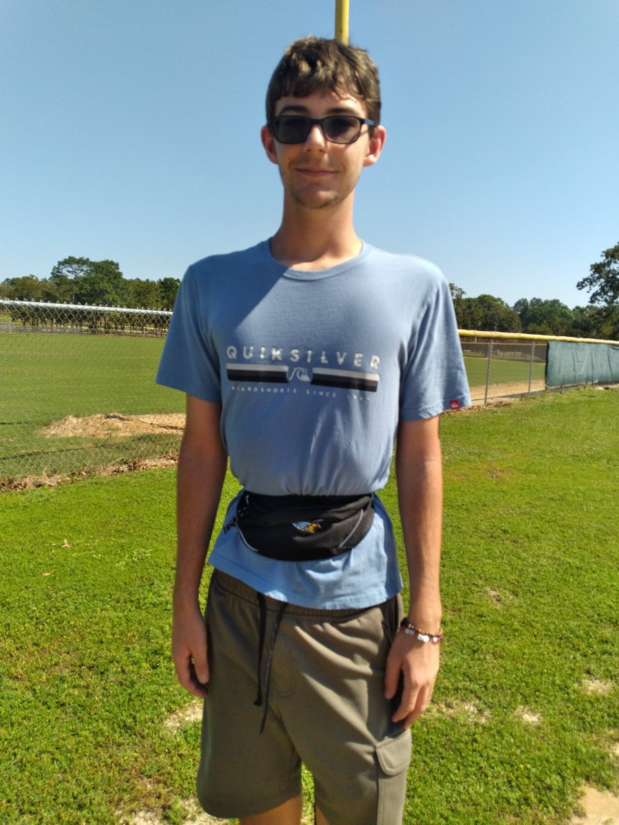 FishTuft's tweet image. what did i ever do to deserve this 💔