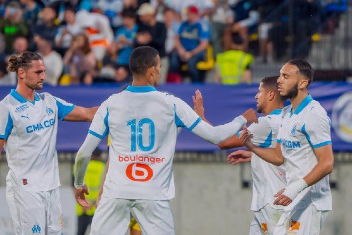 lequipe's tweet image. Pour son troisième match de préparation, l'OM a dominé Gérone à Andorre (2-0) grâce à des penalties de Mason Greenwood et d'Amine Gouiri. L'équipe de Roberto De Zerbi défiera Valence mardi soir pour son prochain test. l.lequipe.fr/Wws