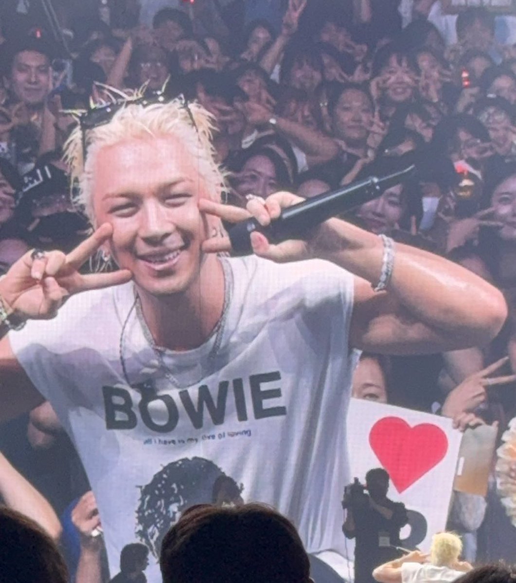 bigbangsarchive's tweet image. look at their happy faces 🥹
I can&apos;t wait for the BIGBANG tour #빅뱅