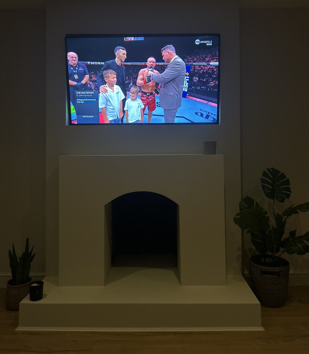 mitchlees's tweet image. Peter yan certified 🐐
UFC Abu Dhabi makes me a happy man
no ridiculous viewing hours - more of the same pls @ufc