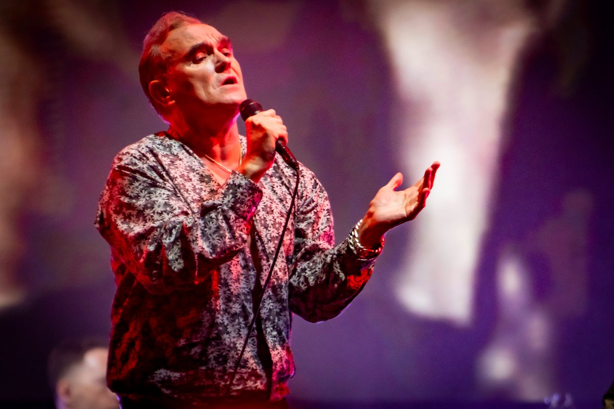 LuccaSummerFest's tweet image. La poesia in musica di Morrissey, un&apos;altra magica notte a Lucca Summer Festival ✨

#LSF25

[Foto di Francesco Prandoni]