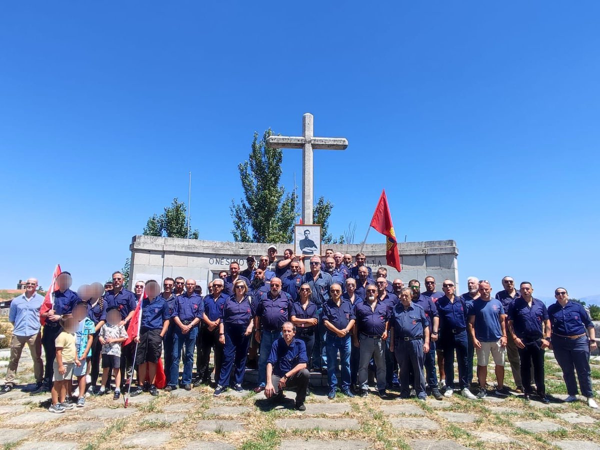 FalangeCastilla's tweet image. Un año más, convocados por @_viejaguardia los falangistas hemos rendido homenaje en Labajos (Segovia) a nuestro camarada Onésimo Redondo, caído  en combate hace 89 años.

Siempre fieles a tus ideales.

     Onésimo Redondo ‼️PRESENTE‼️