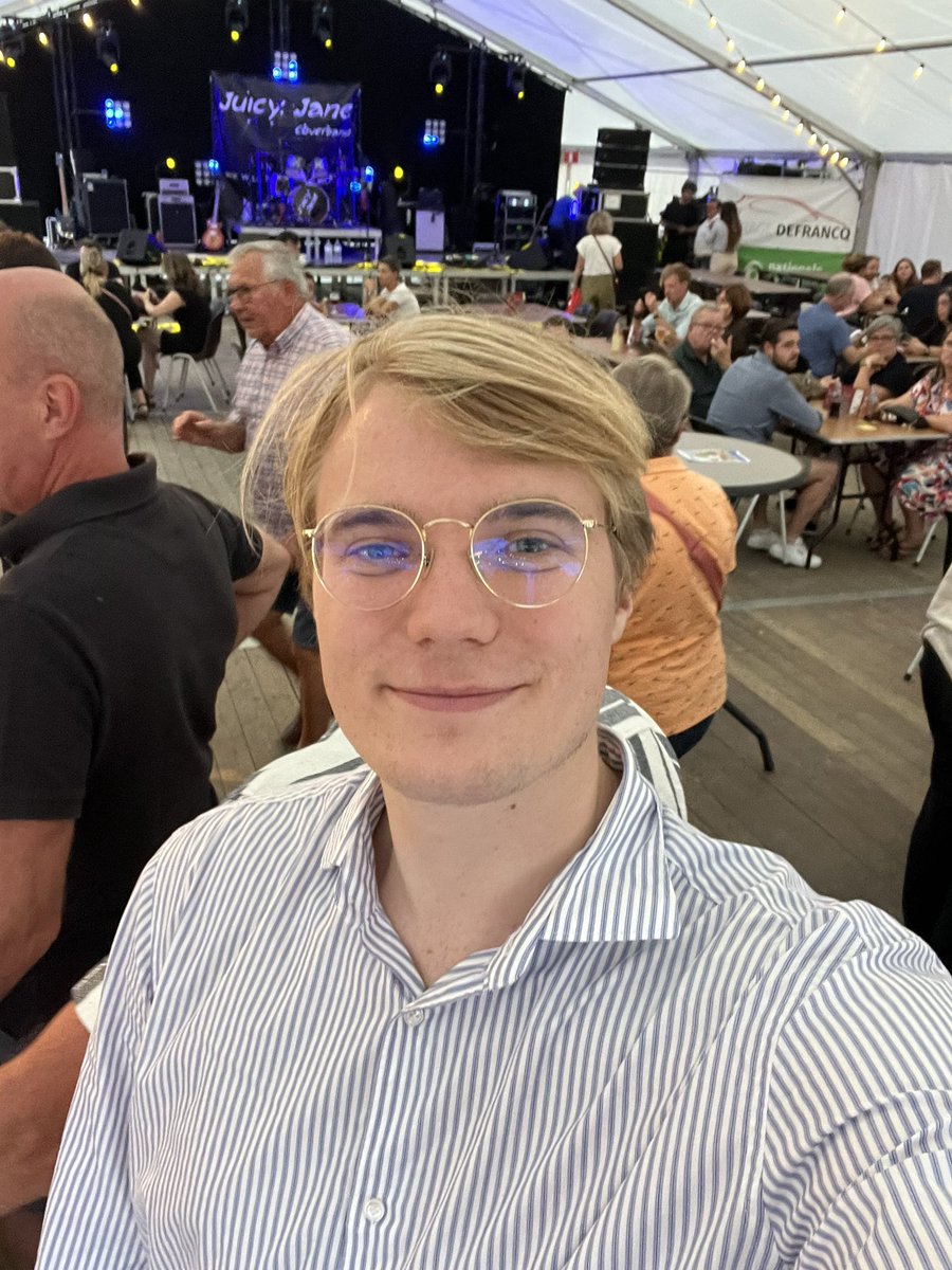 charlesde_groot's tweet image. Keizer Karel reisde ooit door Overijse. Toen zijn kar vastliep in de modder, schoten onze inwoners hem te hulp.
Trots om mee te doen aan de Keizer Karelfeesten in Overijse (Tombeek)! 🇧🇪