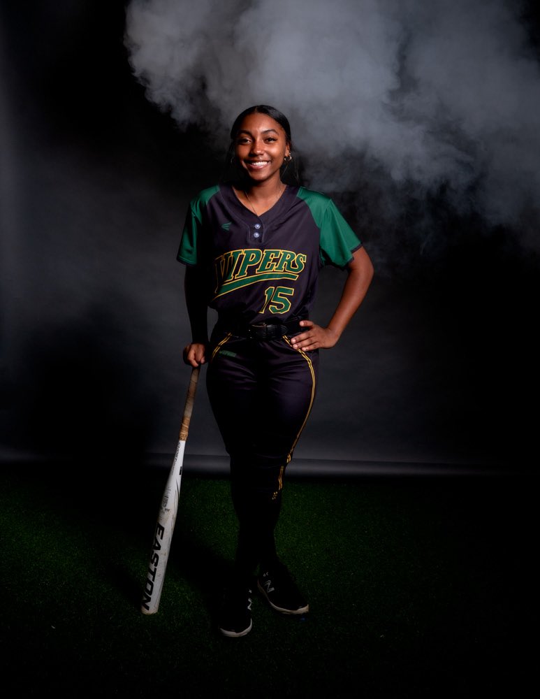 GabbyPierre10's tweet photo. Thank you travel ball for everything! To the sweetest friendships and unforgettable memories! And all the amazing coaches who have helped me throughout my journey! #15out Forever a viper🐍🤍! @atlviperscolvin @westmosoftball https://t.co/XEZ1dfnTyH