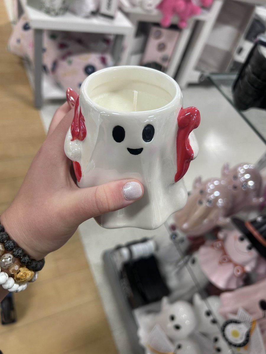 rheasbeltt's tweet image. stfu this lil devil ghost candle is so cuteeee 😭