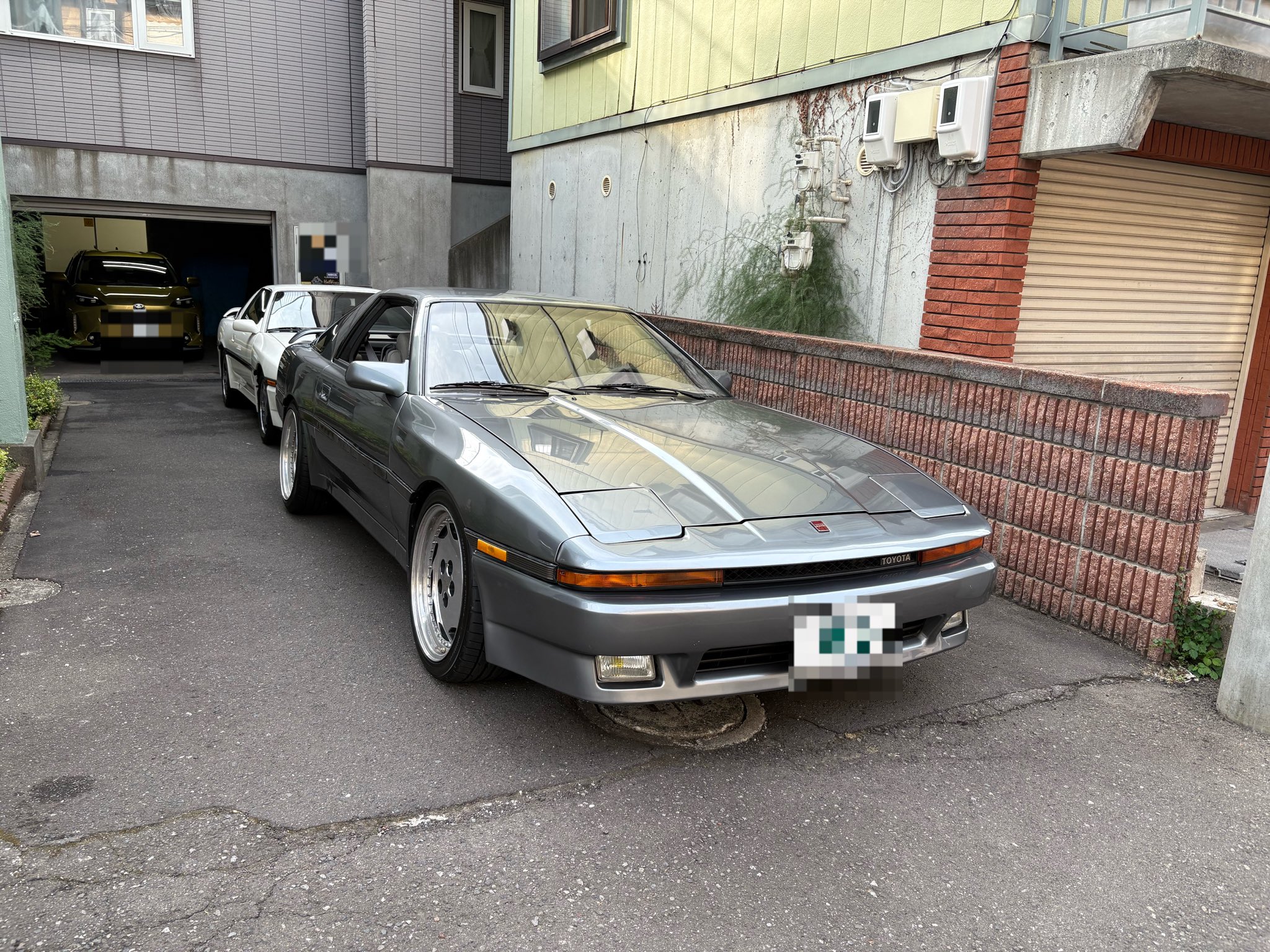 現代自動車ノベルティ 2002年日本全国販売店会議記念 写真プレート額付 XG レアなアメ車の日本警察車両をミニカーで数量限定生産