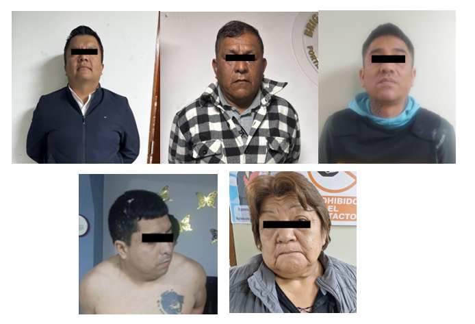 PoliciaPeru's tweet image. 🚨 Caen “Los Ingenieros del Callao”
Efectivos de la Dirincri PNP intervinieron a cinco presuntos integrantes de una banda criminal, inmersos en los delitos de robo agravado y banda criminal. Se incautó tres armas de fuego abastecidas, celulares y pasamontañas. #PolicíasEnAcción