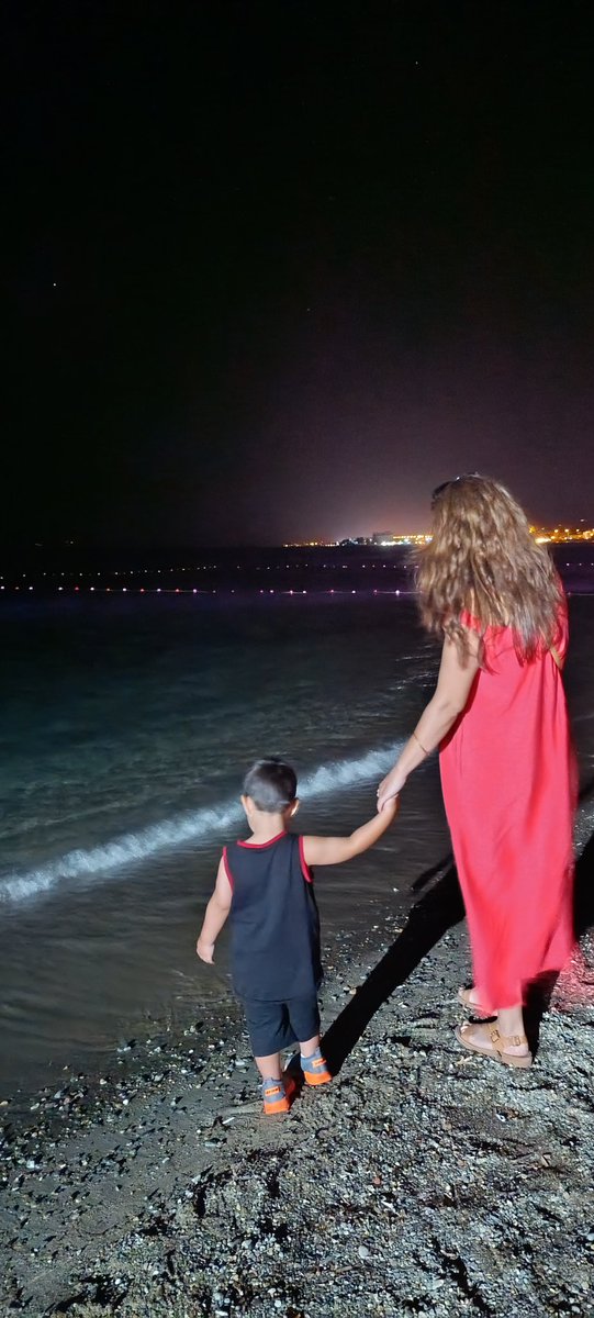 Anlar ne çabuk anı oluyor seninle küçük adam..