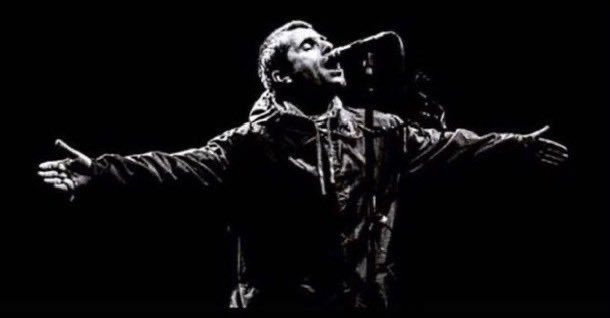 ImsoRegal's tweet image. Liam Gallagher is a free spirit. Don’t clip his wings. Let him fly.