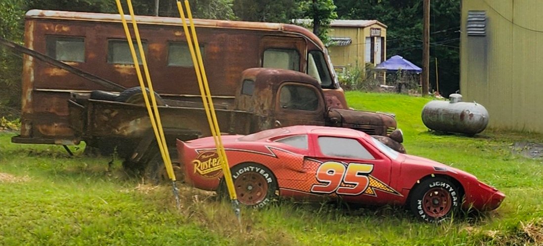 Pizza_foru's tweet image. Saw a celebrity today, kachow