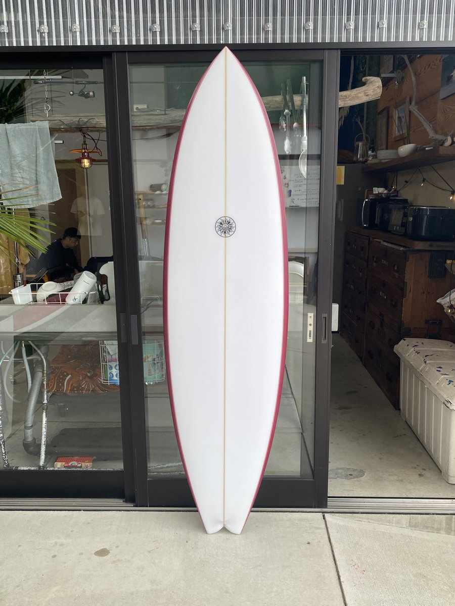 acshape_com's tweet image. 6’8”ミッド。
切れ◎ 安定◎
サイズある日に。

#ACSHAPE #ミッドレングス #サーフボード