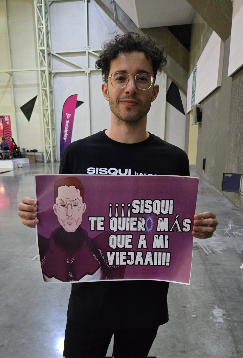He pasado al top 64 de Smash Factor 12 por winners.

Espero hacerlo bien mañana. La comunidad de México es increíble ♥️🇲🇽"