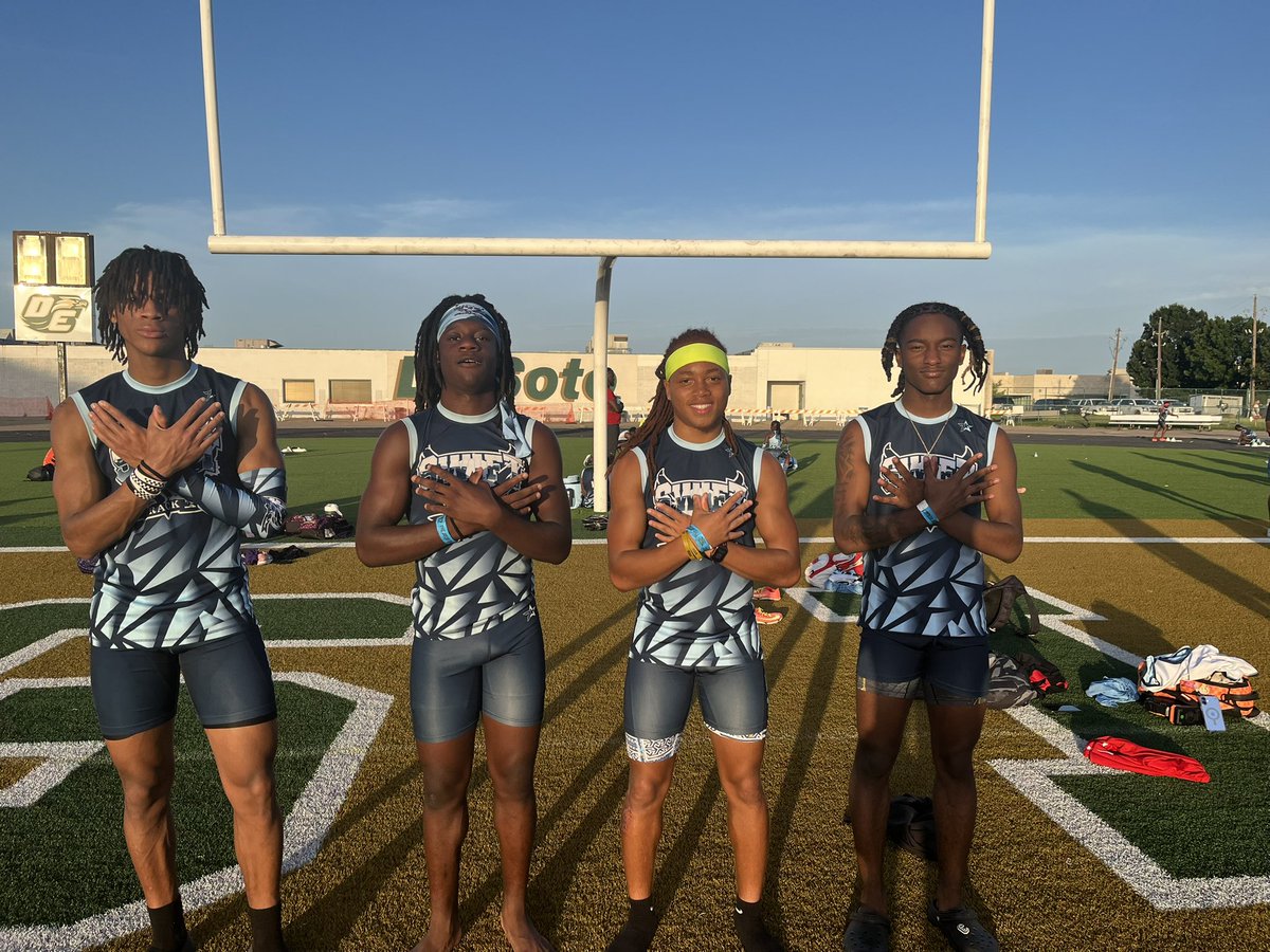 August 1st through 2nd I will be apart of Desoto Swifts 4x1 relay running 2nd leg. Our goal is to not only compete but to bring our hard work home and show out for the city. Please show some support in Houston where Junior Olympics is hosted! <a href="/RecruitTheHill1/">Recruit The Hill</a> <a href="/LonghornSpeed/">TTHL</a>