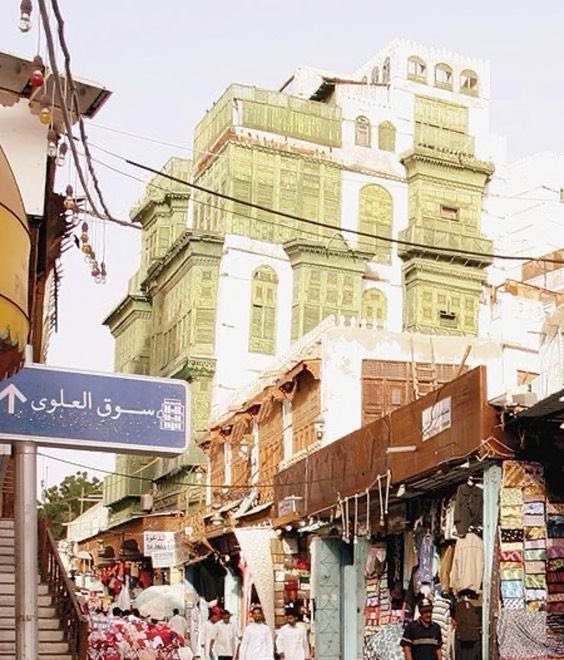 alsayg's tweet image. وقد تسافر بالذكرى الى جغرافيا يشدك إليها الحنين ، وتناديك لها صرخات الذكريات .. 
وصوت الذكريات عميق ، قوي ، متين .

#جدة_وذاكرة_ممتدة