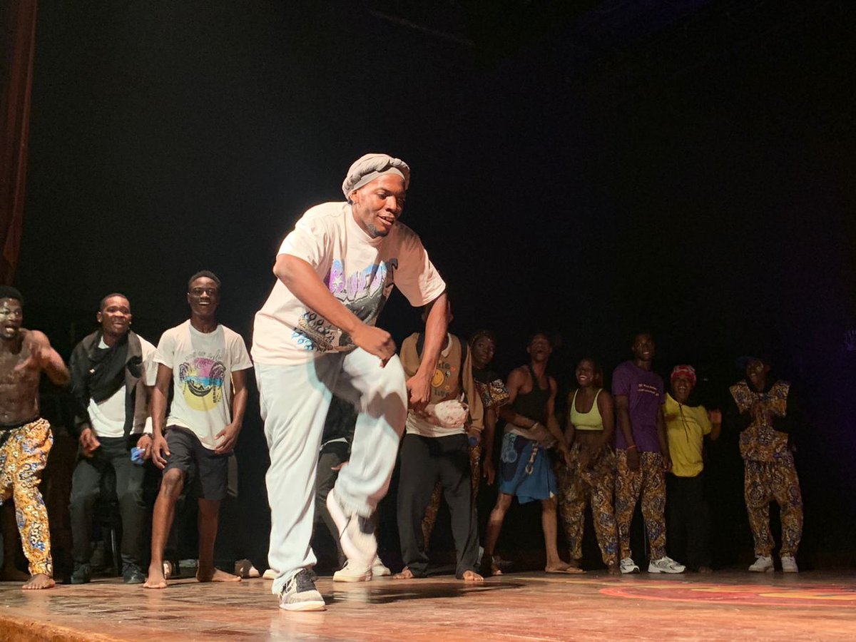 ccemalabo's tweet image. 💣Ya conocemos a los cuatro semifinalistas del BocoDance 2025, organizado en el Centro Cultural de España en Malabo:
Dancers, Crazy Crew, Kedil Jerking y Fénix.
El lunes conocemos a los finalistas.
¡Suerte a tod@s!
@EmbEspMalabo @AECID_EspMalabo #EspañaEnGE @CooperacionESP