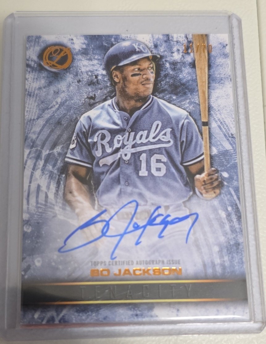 RobbyRage34's tweet image. 2016 Topps Legacies of baseball Bo Jackson Auto /70. $150