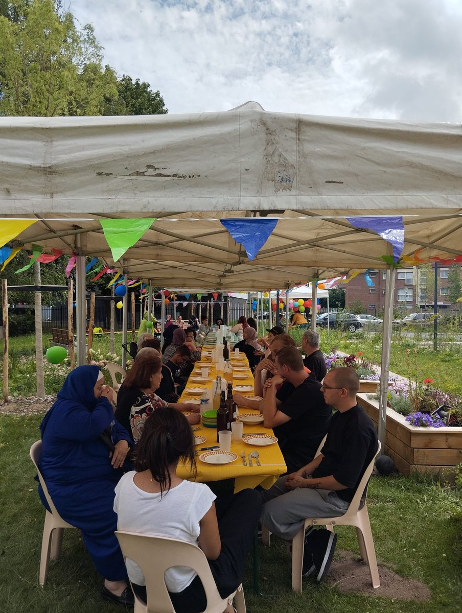 bcharleslille's tweet image. Ce samedi 4ème édition réussie de Jean Baptiste Clément en fête organisée par les habitants des résidences Villogia de cette rue avec le soutien actif de @Parolesdhabitants !