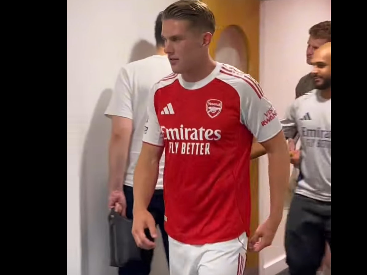 MartinWengrow's tweet image. Viktor Gyokeres and the Arsenal shirt.
A perfect match❤️
