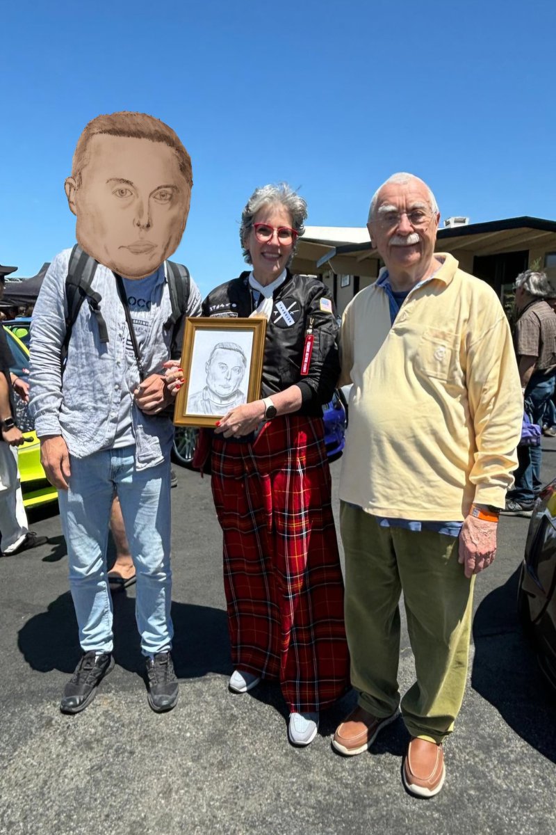 ElonRWA's tweet image. I confirm, @TeslaBoomerMama is more famous than @herbertong 🥳
Was also nice to talk with Monsieur @TeslaBoomerPapa 🇫🇷