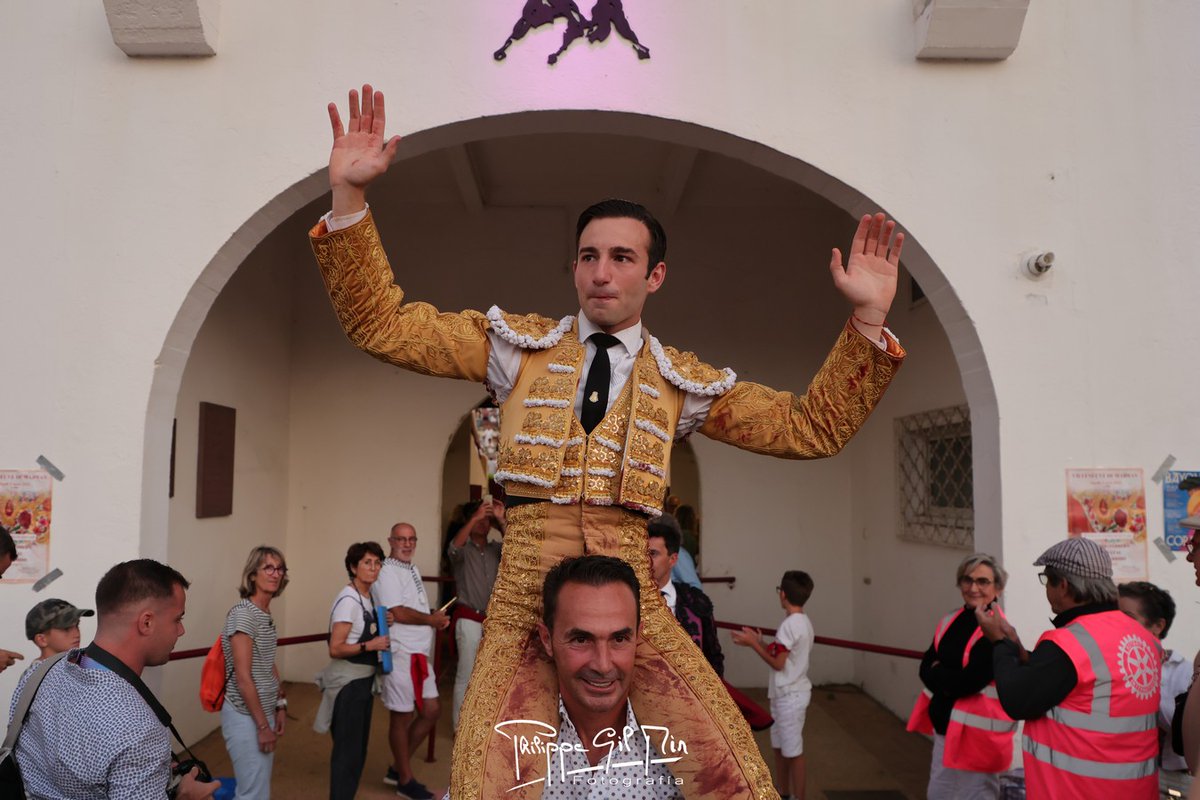 📝 CRÓNICAS

👉 Cara y cruz en la corrida de Saint-Vincent de Tyrosse
chicuelinasytafalleras.com/cronicas/cara-…

📸 Philippe Gil Mir