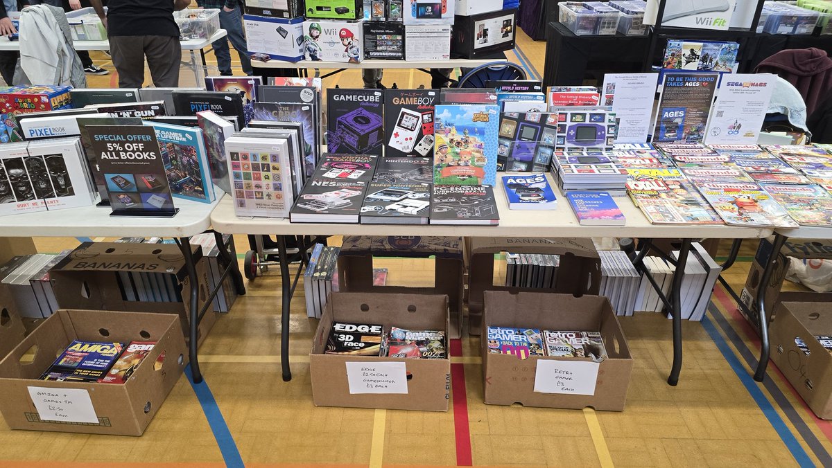 SegaMags's tweet image. Day 1 of @NottsVge is in the books & we are doing it again tomorrow.
If you are heading there tomorrow, didn't get to see us today, or want to come see us again, we will have a bit of new stock.
With books & collectables below RRP, & bargain mags, make sure you don't miss out.