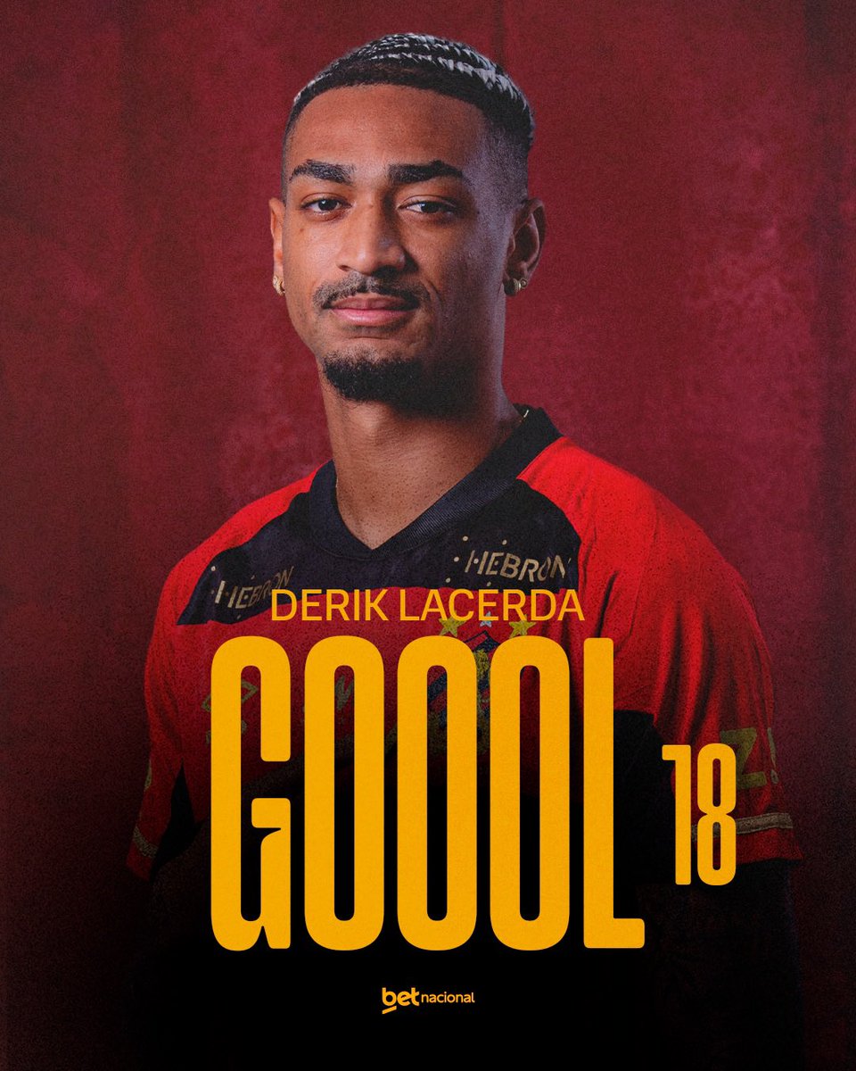 sportrecife's tweet photo. 04’ | 1T | (1x0): DERIK LACERDAAAAA! 🔥 O camisa 18 pressiona a marcação, recebe de Barletta e empurra pro fundo das redes! PLACAR ABERTO NA ILHA! LEÃO NA FRENTE! 🦁

#SPTxSAN #SportNoBrasileiro https://t.co/1kDtsT5K7E