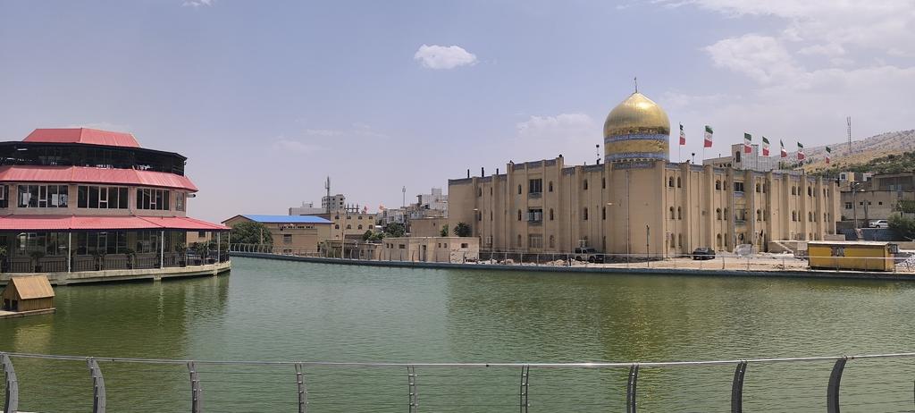 BARAN_ILAM's tweet image. تصویری از مرکز شهر ما😘
قشنگه نه🤔