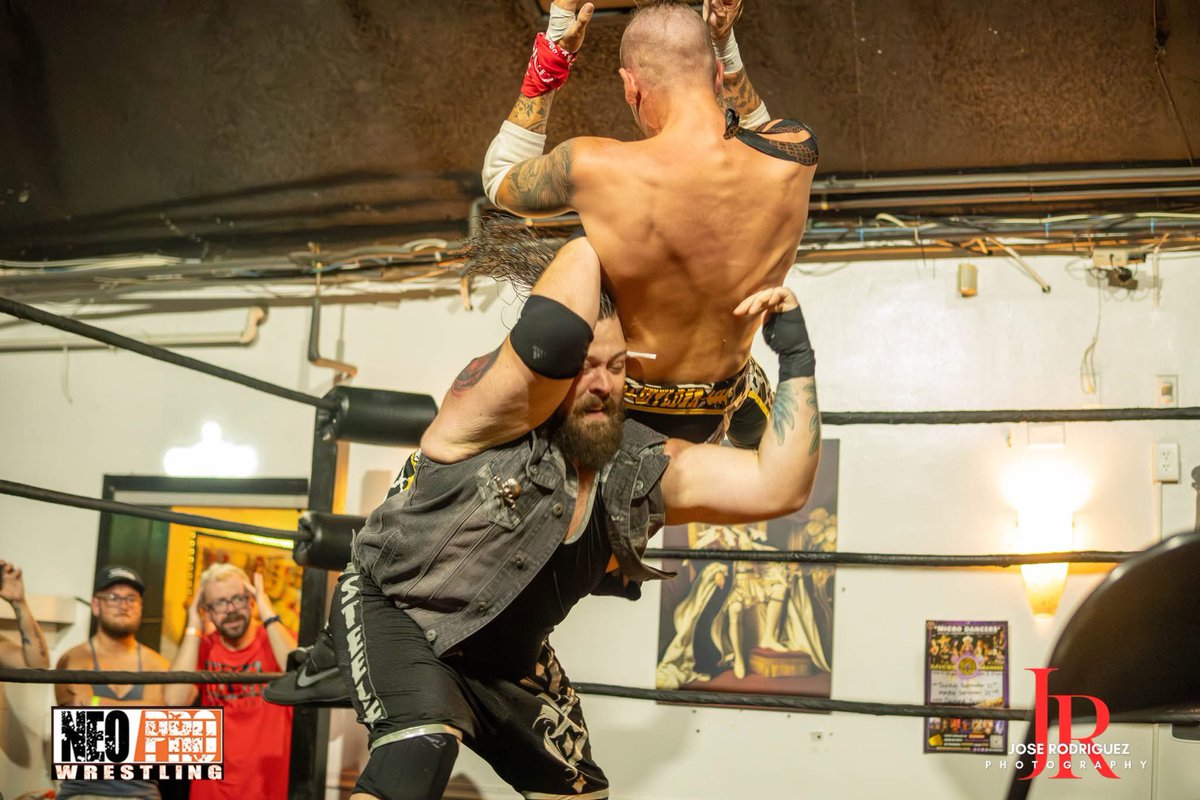IWGuide1's tweet image. Jeff Steele made a huge impact in the triple threat for the #1 contendership match last night!