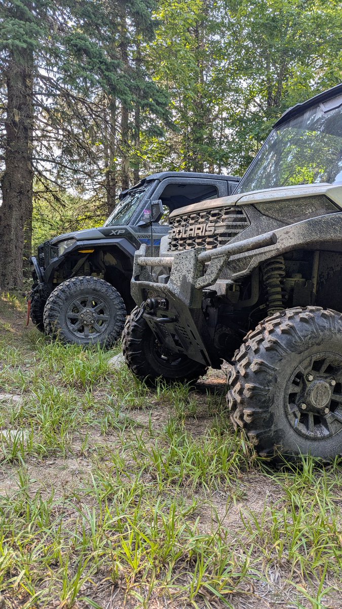 Cody_Code_E's tweet image. Had to touch Mudd for a couple Hrs !! Well worth it nothing like " Getting a little mud on the Tires" !!!!
#Polaris Ranger 1000