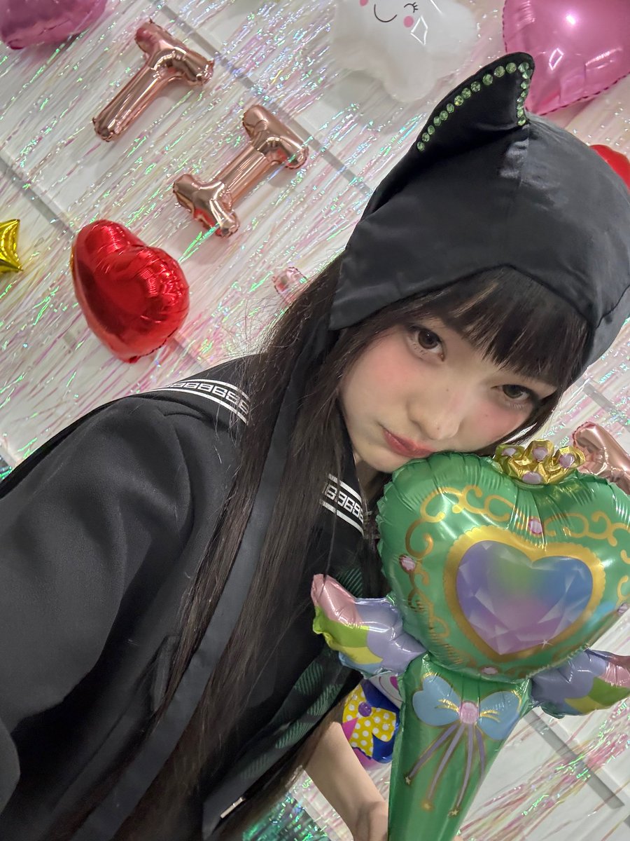 ILLIT WEVERSE tweet media