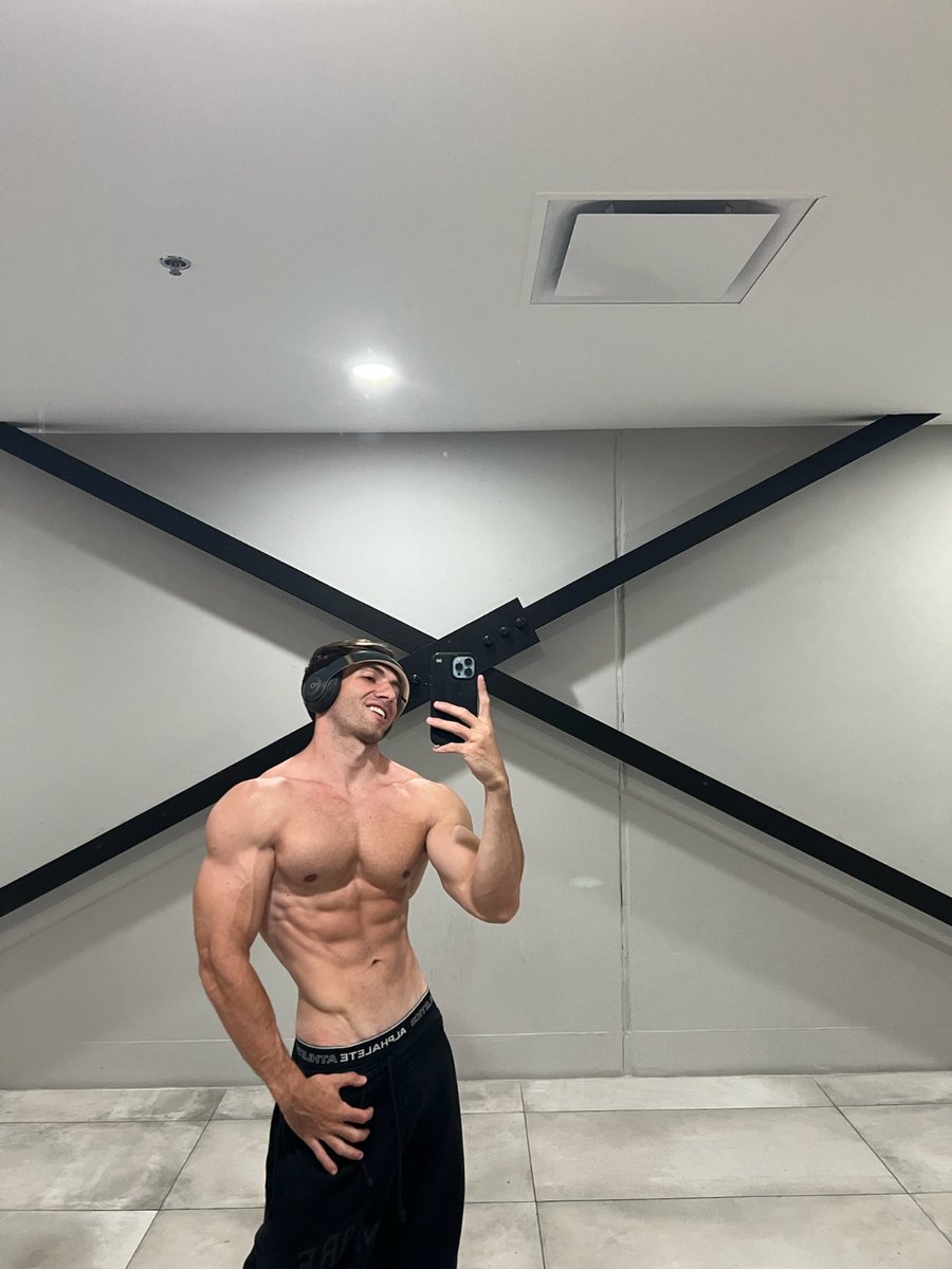 should I take it off? reply rn 😏