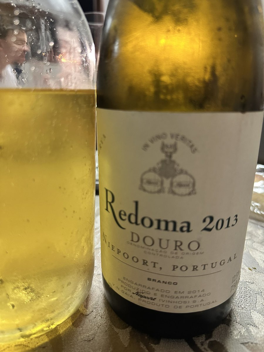 abelmmaia's tweet photo. Vencedor da noite…#PaiAbel o facto de ser Abel é meramente circunstancial . Mas os outros foram honrosos vencidos!! #vinhostwitter #vinhosDoDentista https://t.co/uGNVtnYCeW